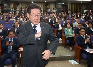 송영길·추미애도 '불체포 포기 반대'…이재명 포기 철회 명분쌓기?