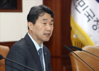 이주호 부총리 "장기 미인정결석 학생 첫 전수조사...아동학대 20건 수사중"