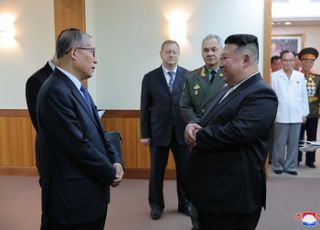 러시아 대표단과 '온도차'…김정은, 중국 대표단 '반짝 접견'