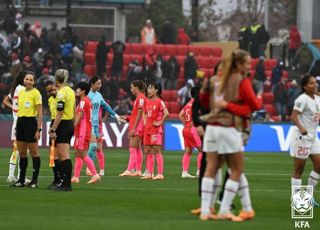 월드컵 3전 전패 탈락 위기, 뒤로 가는 여자축구