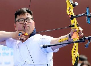 한국 양궁의 악몽…여자 단체 이어 김우진도 16강 탈락