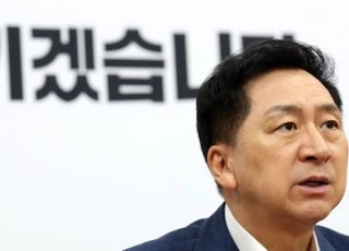 '휴가는 끝났다'…김기현, 對이재명 압박 재개