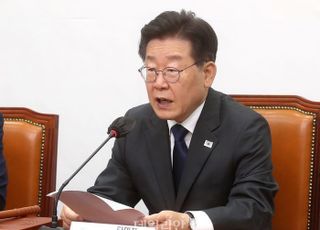 이재명 출석 직전에…검찰, 대선캠프 관계자들 압수수색 '김용 재판 위증 혐의'