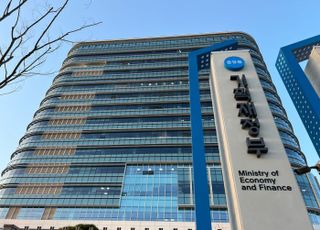 바꿔도 똑같다…이만하면 시스템 아닌 ‘능력’ 문제 [세수 재추계③]