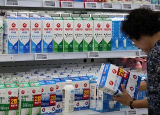 우유시장 양극화 심화…“흰우유 대신 가공유 먹고 저렴한 PB 선호”