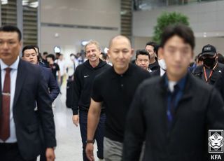 진정성 의심 받는 클린스만 행보, 나가지 말란 얘긴 못 들었나 [기자수첩-스포츠]