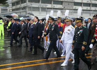 75주년 국군의날…與 "강력한 힘이 평화", 野 "신원식 철회해야"