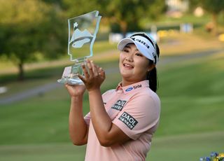 ‘1m 이글’ 유해란, LPGA투어 첫 우승 감격