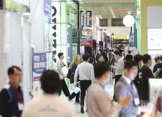 외식업계 해묵은 갈등 잇달아 해소…“불공정 관행 개선 VS 기업 팔 비틀기”