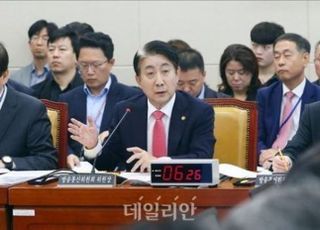 이동관 "KBS, 공영방송 목적 맞게 재건축"…서울대총동창신문과 인터뷰 [미디어 브리핑]