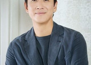 '마약 의혹' 이선균, 결국 '노 웨이 아웃' 하차