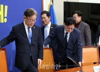 민주당 '김포 서울 편입' 반대도 못하고…與가 '찬반' 몰아세우자 딜레마 [정국 기상대]