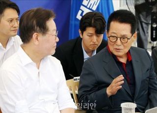 박지원, 민주당 '총선 200석'주장에…"겸손해야 하는데 연일 똥볼만"