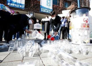 상인 부담·소비자 불편…재활용 정책 재설계 할 때 [尹정부 민생현안]