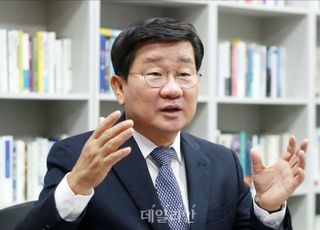 [인터뷰] 전해철 "선거제 개편은 시대적 과제…비례 의석 확대해야"