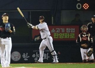 역전 투런포! LG 박동원 MVP “2만 명과 함께 싸웠다” [한국시리즈]