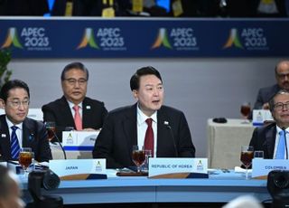 윤 대통령 "무탄소 에너지 활용 앞장…APEC 협력 기대"