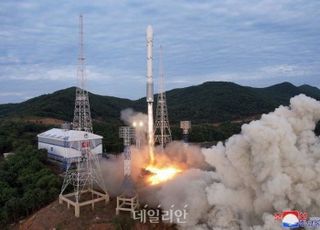 국제사회 기만한 북한…위성 발사 예고일 하루 앞서 도발