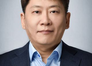 LG에너지솔루션, 새 수장에 김동명 사장…권영수 부회장 용퇴