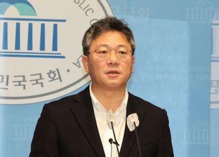 與 "민주, 검사 탄핵 통과되자마자 특검…민생 돌아보라"