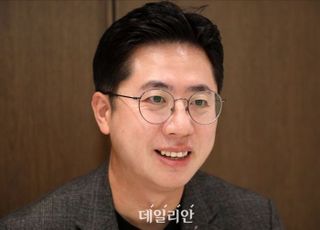 이동학 "극단적으로 나뉘어 복수극…서로 악마화 진흙탕 됐다" [4류 정치 청산 - 연속 인터뷰]