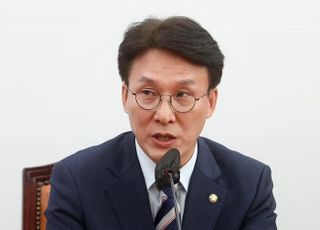 이낙연 비난하려다…김민석, 20년 전 '철새' 재조명에 해명 전력