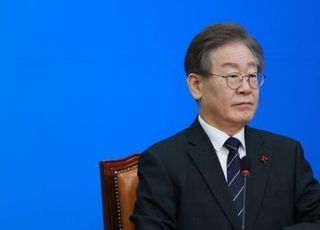 이재명, '병립형 회귀' 뭇매 의식해 의총 불참했나…野 선거제 격론에 결론 못 내려