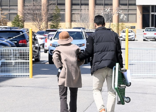 '무혐의' 나온 강릉 급발진 의심 사고, 검찰 "재수사하라"...유족, 강력 반발