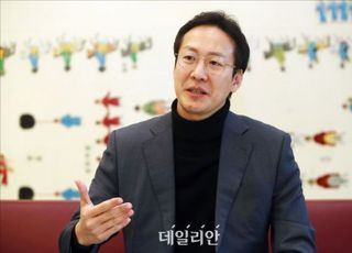 최현철 "용기·헌신으로 '국회의 겨울' 끝내야" [4류 정치 청산 - 연속 인터뷰]