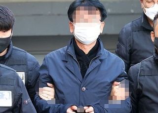 영장심사 끝나고 2시간 만에 구속된 이재명 습격범…왜 찔러느냐고 물으니