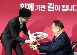 한동훈 "권력에 맞서는 용기낸 이상민 존경…입당 대환영"