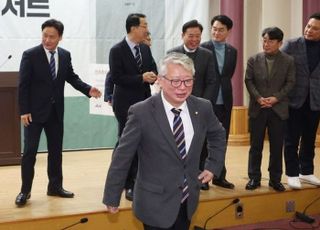 조응천 "윤영찬, 현근택 보도 전 탈당 흔들려…혁명가 못 되겠다고 해"