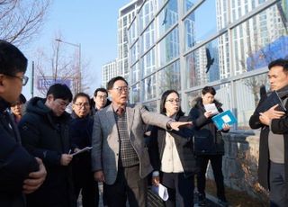 강수현 양주시장, '옥정호수초등학교' 민원 현장서 시정 회의 개최