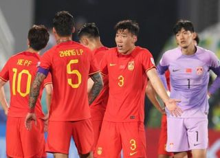 중국 축구 처참한 경기력, 106위 상대로 무승부