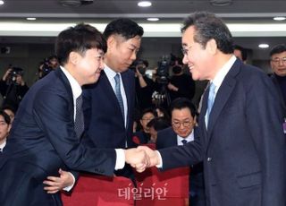 이낙연 "협력 모색" 이준석 "국민 반응 보고"…연대 온도차
