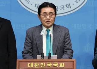 전병헌, 민주당 탈당…"'왕조'형 사당으로 변질된 가짜 민주당 떠난다"