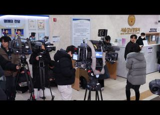 강남경찰서에서 조사 받고 있는 배현진 의원 피습 용의자