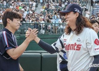 '예비 FA' 롯데 김원중·구승민, 연봉 2억원 이상 인상…김민석 최고 인상률