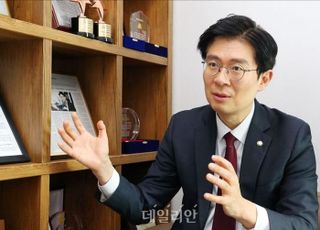 [인터뷰] 조정훈 "'노씨 일가 40년' 마포갑서 승리해, 정치1번지로 바꾸겠다"