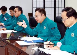 설 연휴에도 ‘총파업’ 속도내는 의료계…정부는 연일 비상진료대책 운영