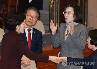 김현숙 여가부 장관 사퇴, 후임 장관 없이 차관 대행체제로