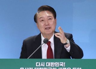 윤 대통령 지지율 45.1%…'의대 정원 증원 추진' 긍정평가 [데일리안 여론조사]