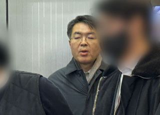 '文정부 통계조작 의혹'…윤성원 전 국토부 차관 구속영장 재청구