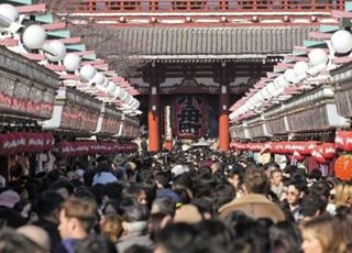 외국인 관광객은 호구?… 日 “외국인에게 더 비싸게 받자”