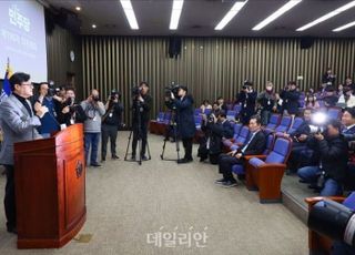 홍익표 "설훈·박영순 탈당 의사, 나로선 말리고 싶다"