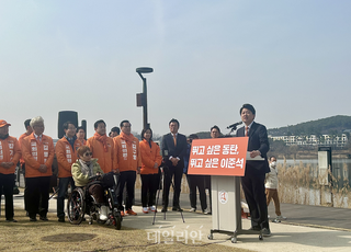 동탄 찾은 이준석, 보수 험지서 표심 잡을 묘수는