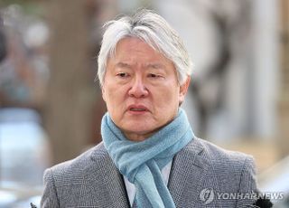 집단행동 부추긴 혐의?…노환규 前의협 회장 경찰 출석