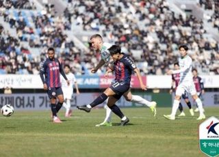 ‘황선홍 직관’ 이승우, 2경기 연속골 작렬 “대표팀은 누구에게나..”