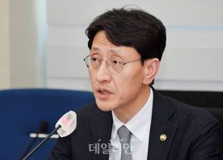 김윤상 차관, 국립중앙의료원 방문… “상황 안정 시까지 역량 총동원”