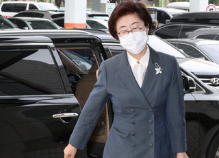 검찰, '정책용역비 사기' 이은재 전 의원에 벌금 500만원 구형